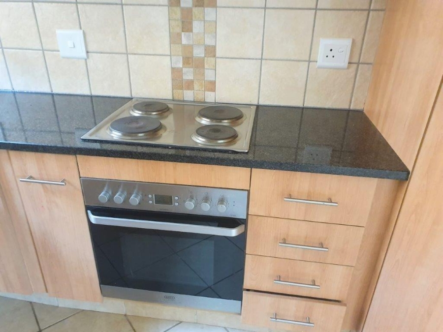 To Let 2 Bedroom Property for Rent in Olympus AH Gauteng