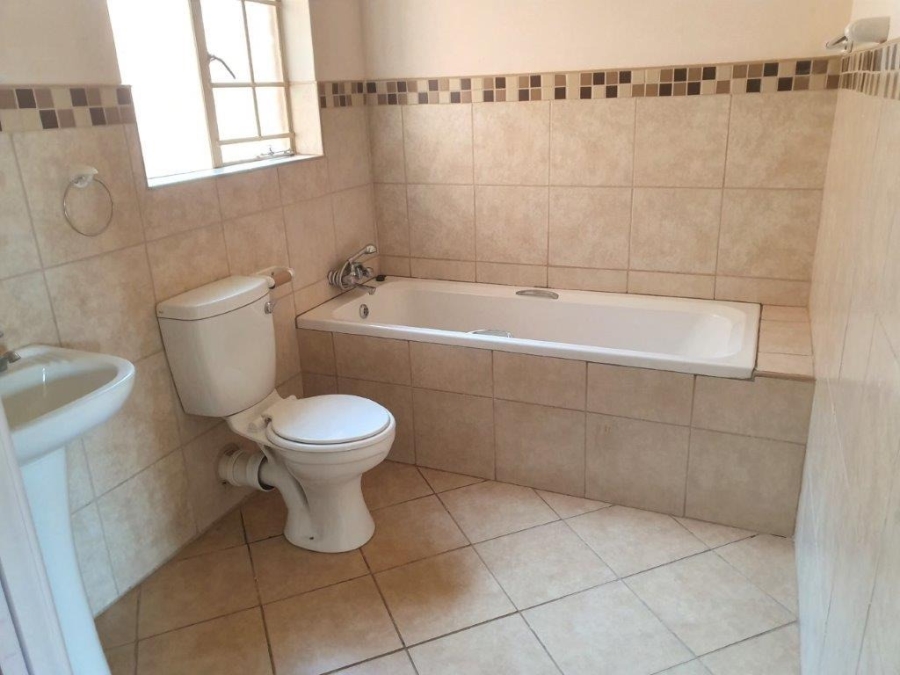 To Let 2 Bedroom Property for Rent in Olympus AH Gauteng