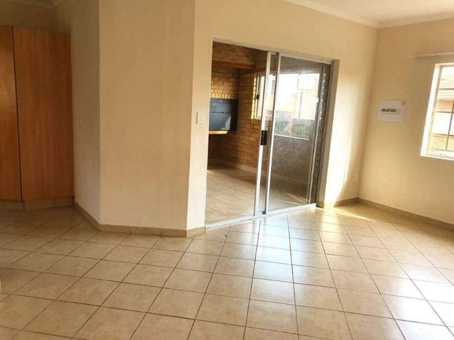 To Let 2 Bedroom Property for Rent in Olympus AH Gauteng