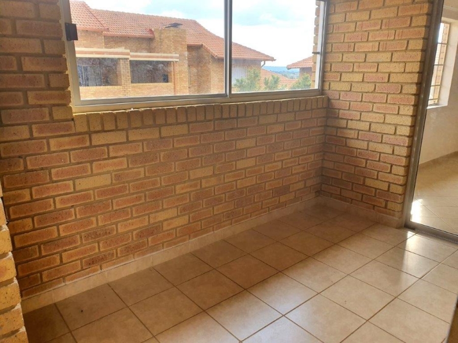 To Let 2 Bedroom Property for Rent in Olympus AH Gauteng