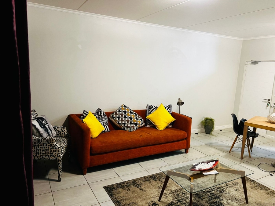 2 Bedroom Property for Sale in Waterfall Gauteng