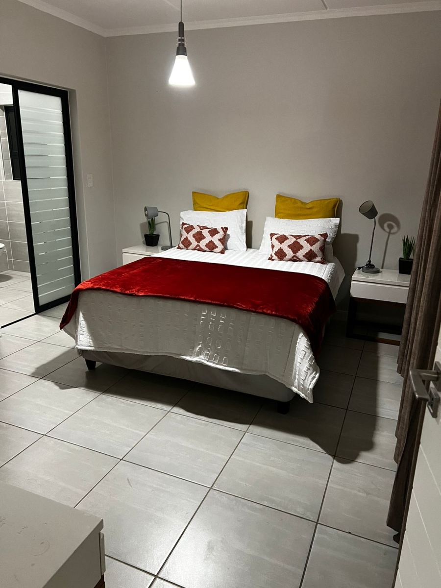 2 Bedroom Property for Sale in Waterfall Gauteng