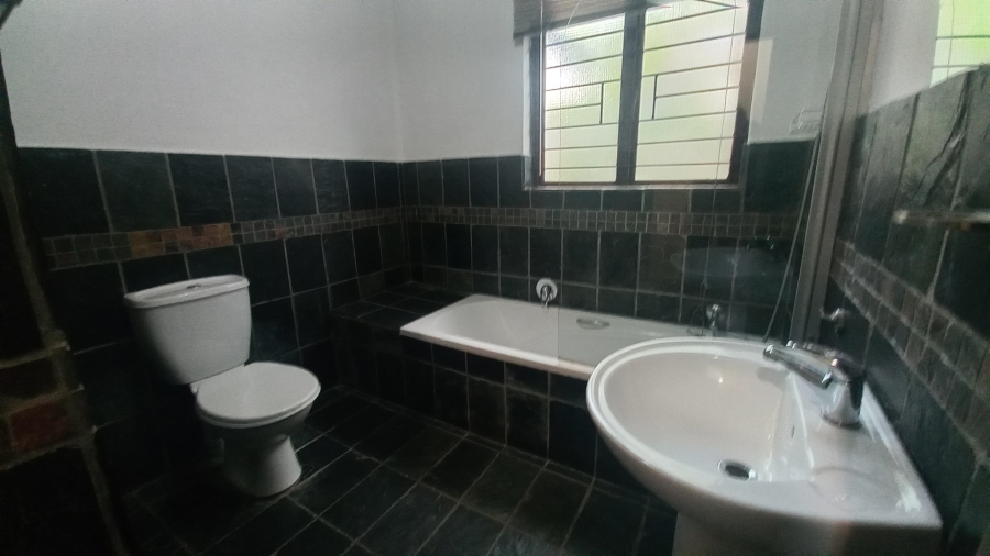 To Let 3 Bedroom Property for Rent in Ferndale Gauteng