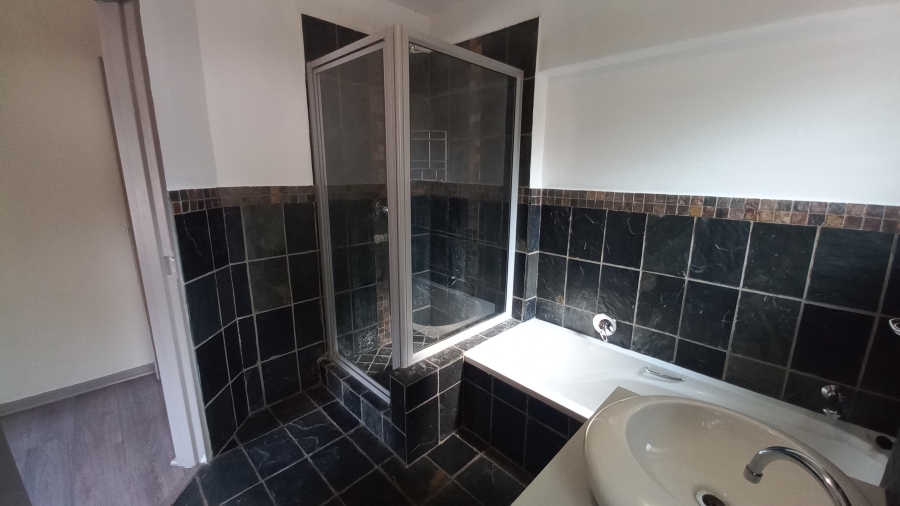 To Let 3 Bedroom Property for Rent in Ferndale Gauteng