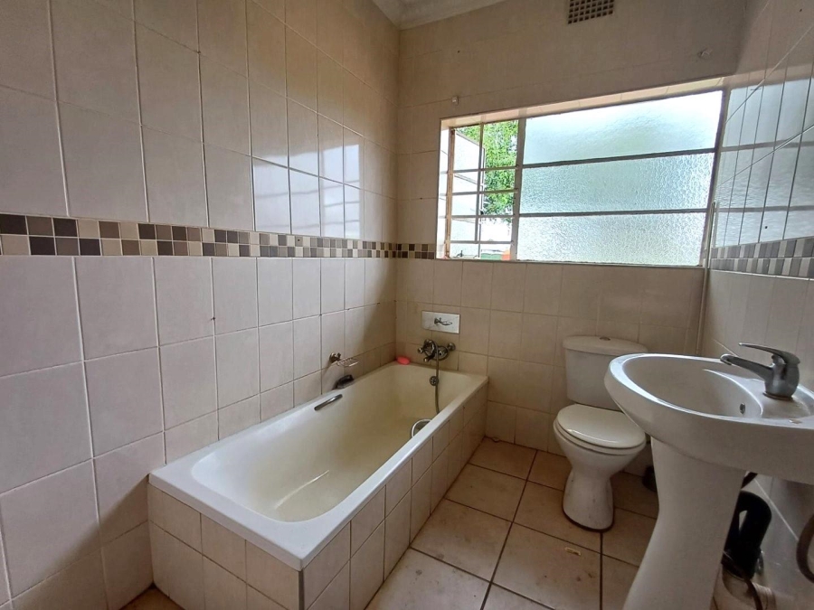 3 Bedroom Property for Sale in Meyerton Central Gauteng