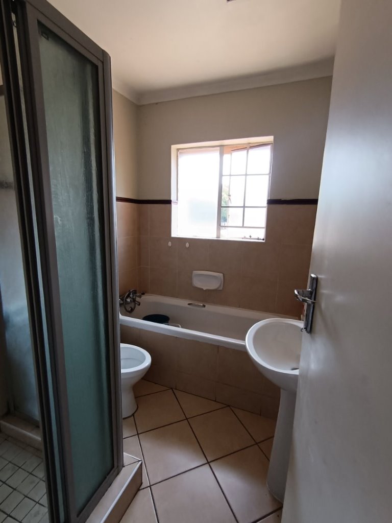 2 Bedroom Property for Sale in Karenpark Gauteng