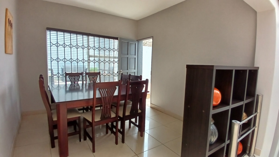 3 Bedroom Property for Sale in Glenvista Gauteng