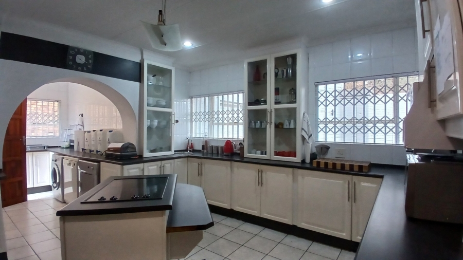 3 Bedroom Property for Sale in Glenvista Gauteng