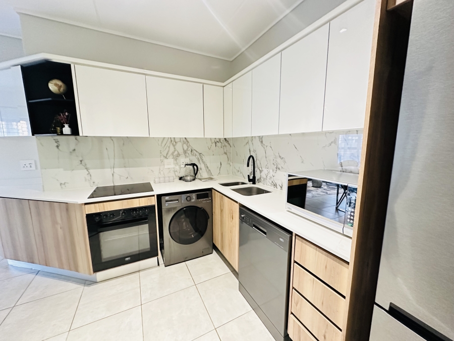 To Let 1 Bedroom Property for Rent in Waterfall Gauteng