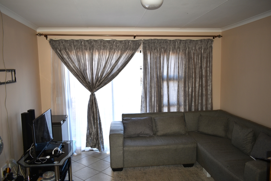 3 Bedroom Property for Sale in Chantelle Gauteng