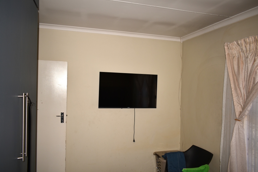 To Let 2 Bedroom Property for Rent in The Orchards Gauteng