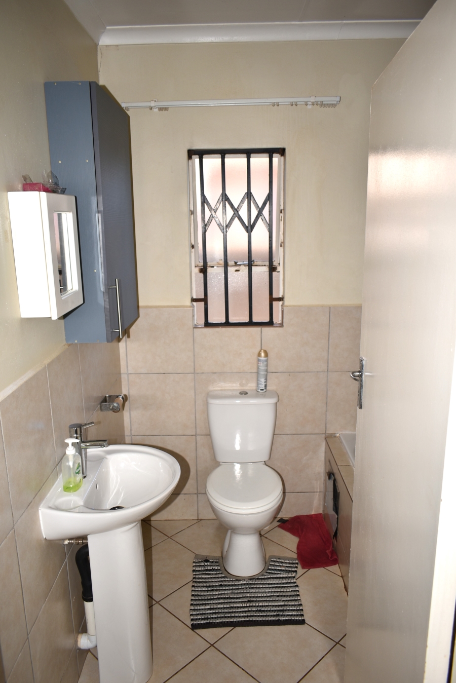 To Let 2 Bedroom Property for Rent in The Orchards Gauteng