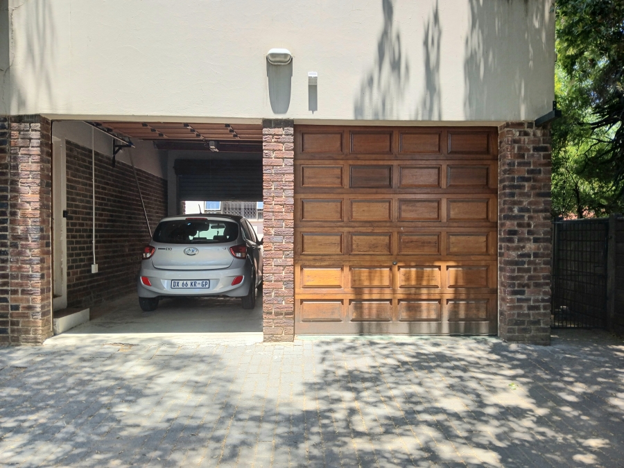 3 Bedroom Property for Sale in Edenvale Central Gauteng