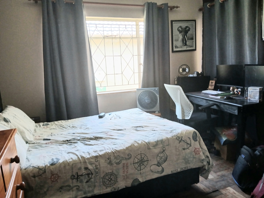 3 Bedroom Property for Sale in Edenvale Central Gauteng