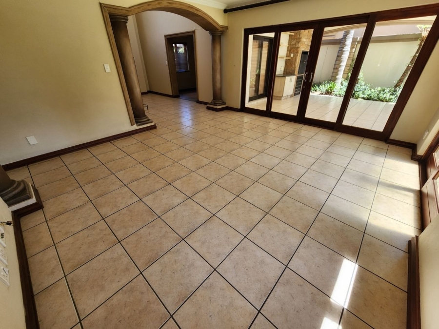 3 Bedroom Property for Sale in Beyers Park Gauteng