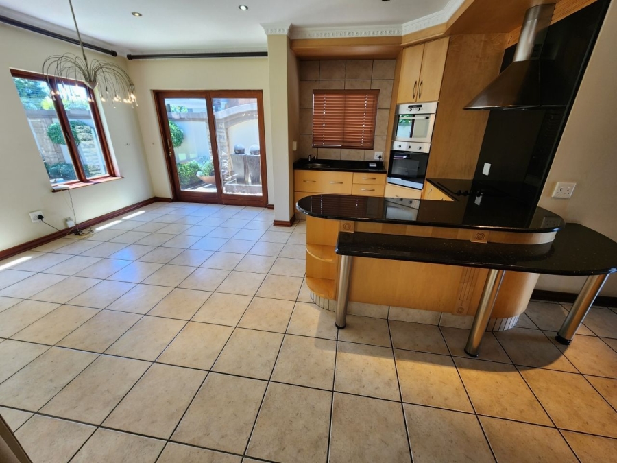 3 Bedroom Property for Sale in Beyers Park Gauteng