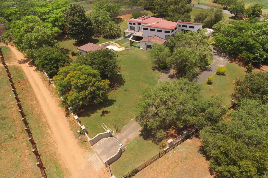 6 Bedroom Property for Sale in President Park Gauteng