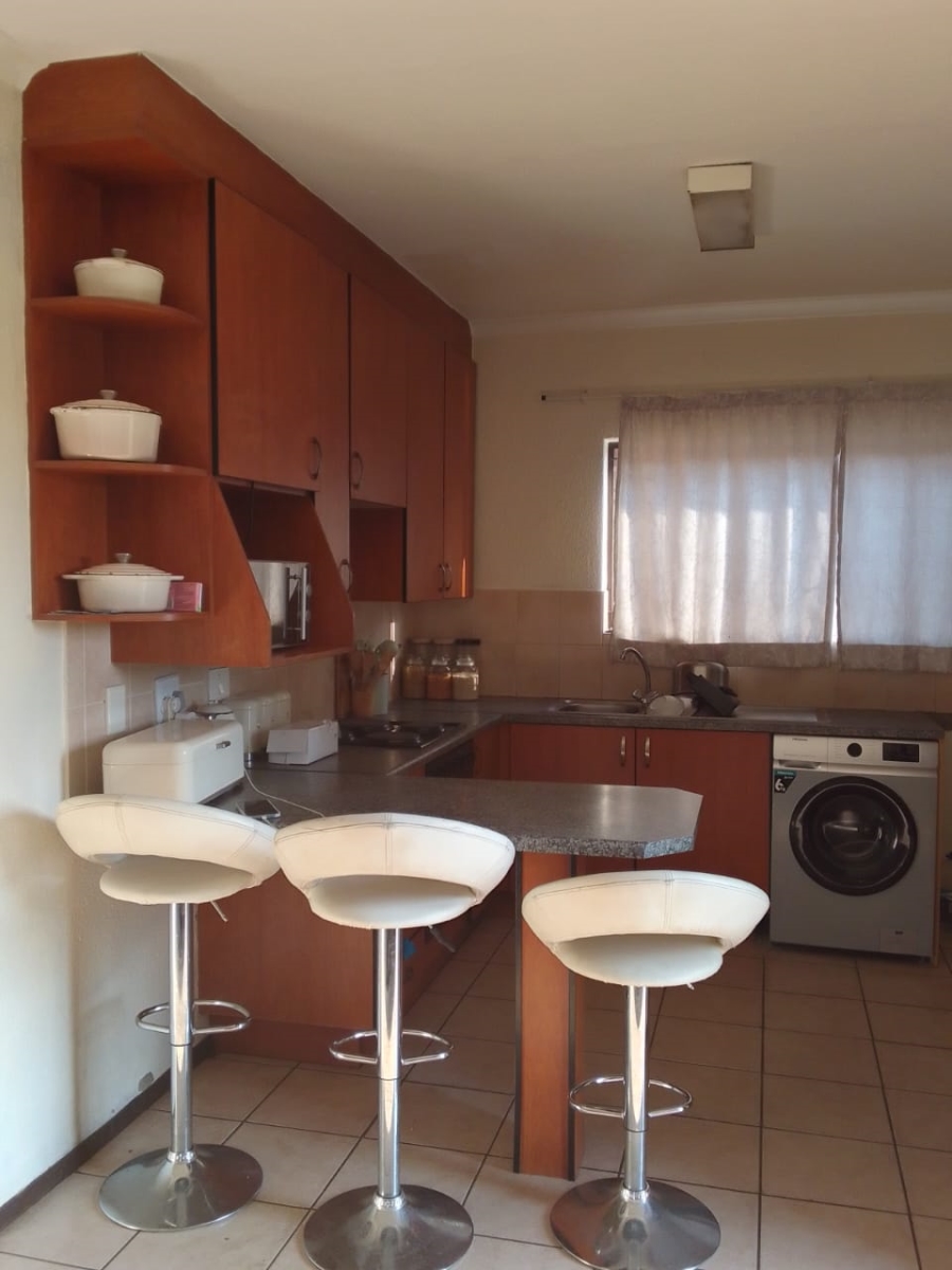 2 Bedroom Property for Sale in Edleen Gauteng