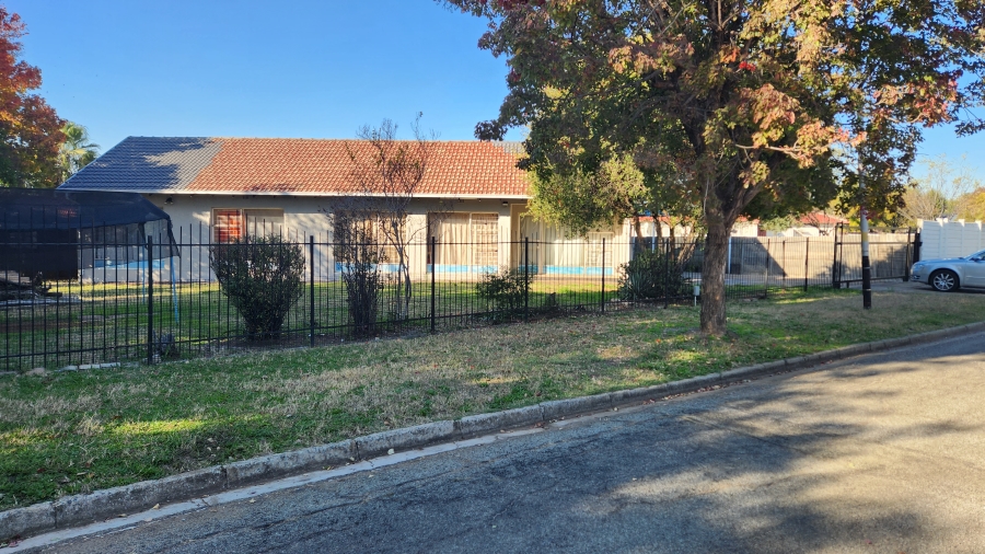 3 Bedroom Property for Sale in Raceview Gauteng