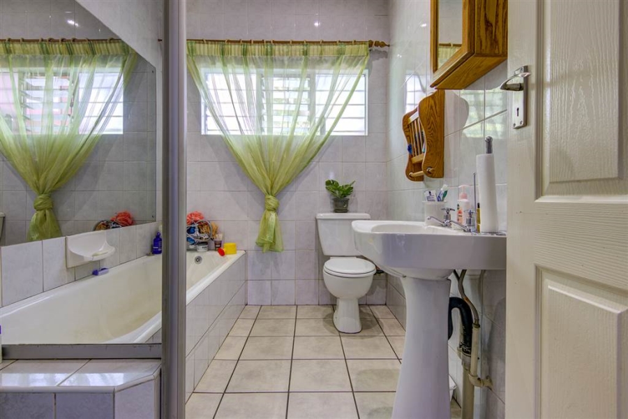 4 Bedroom Property for Sale in Aston Manor Gauteng