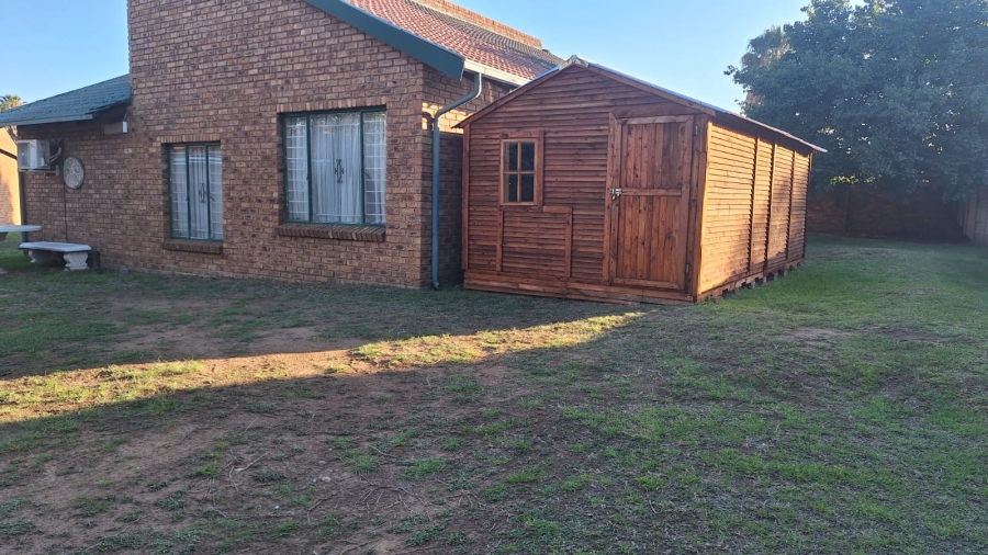 4 Bedroom Property for Sale in Dalpark Gauteng