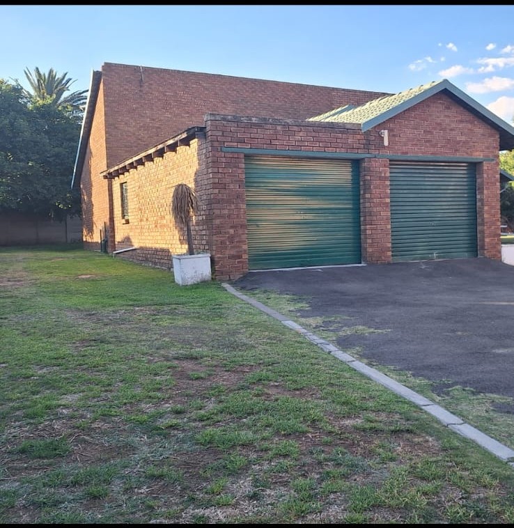 4 Bedroom Property for Sale in Dalpark Gauteng