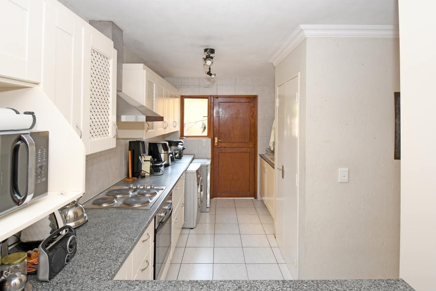 3 Bedroom Property for Sale in Barbeque Downs Gauteng