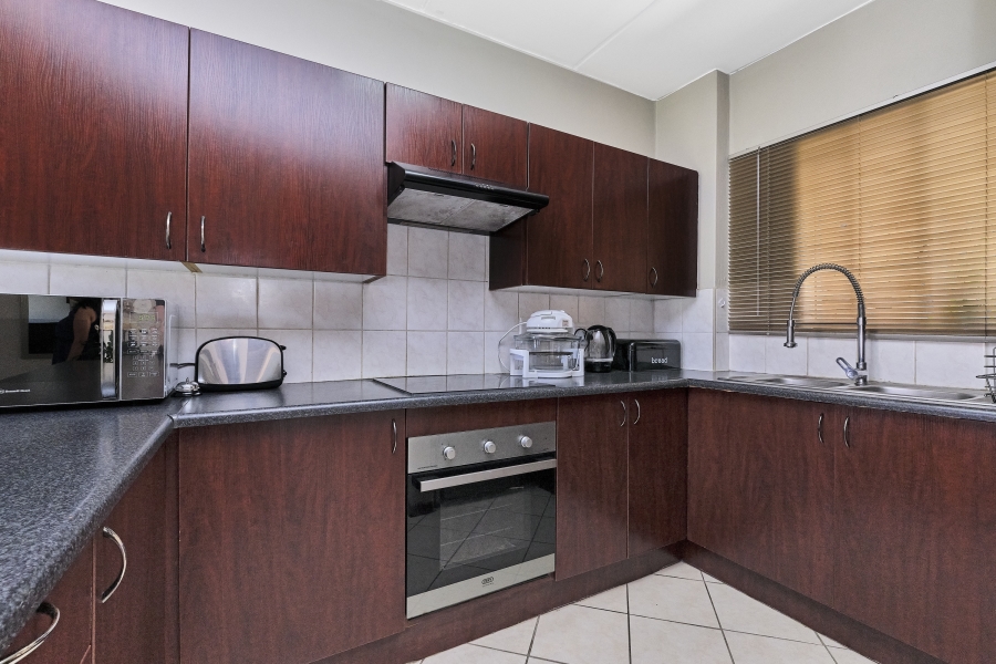 2 Bedroom Property for Sale in Honeypark Gauteng