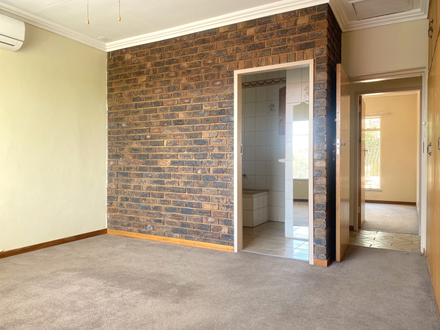 To Let 5 Bedroom Property for Rent in Silverton Gauteng