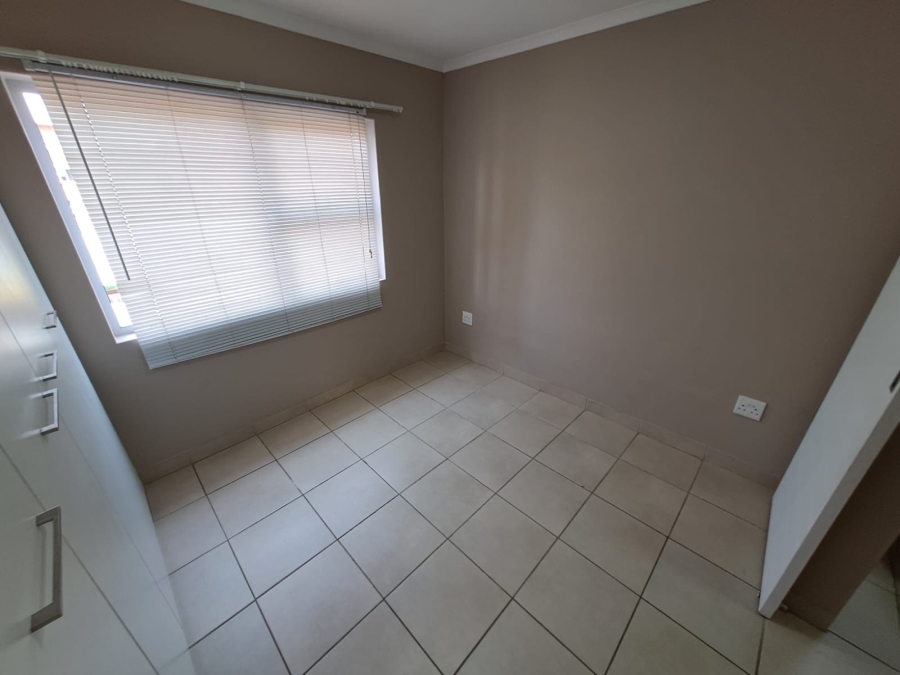 To Let 2 Bedroom Property for Rent in Montana Gauteng