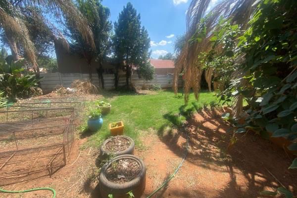 To Let 3 Bedroom Property for Rent in Equestria Gauteng