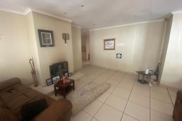 To Let 3 Bedroom Property for Rent in Equestria Gauteng