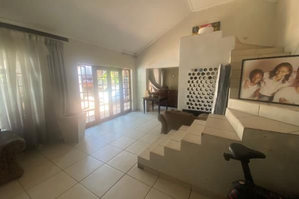 To Let 3 Bedroom Property for Rent in Equestria Gauteng