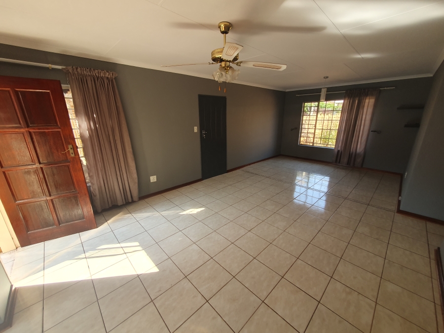 To Let 3 Bedroom Property for Rent in Dorandia Gauteng