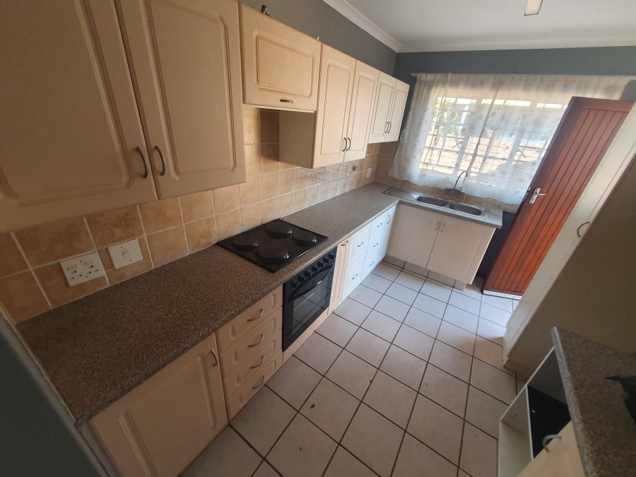 To Let 3 Bedroom Property for Rent in Dorandia Gauteng