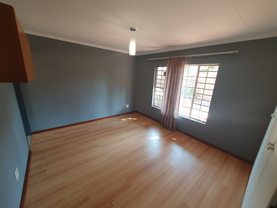 To Let 3 Bedroom Property for Rent in Dorandia Gauteng