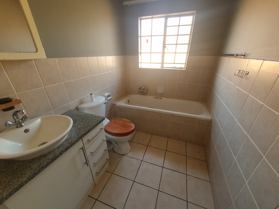 To Let 3 Bedroom Property for Rent in Dorandia Gauteng