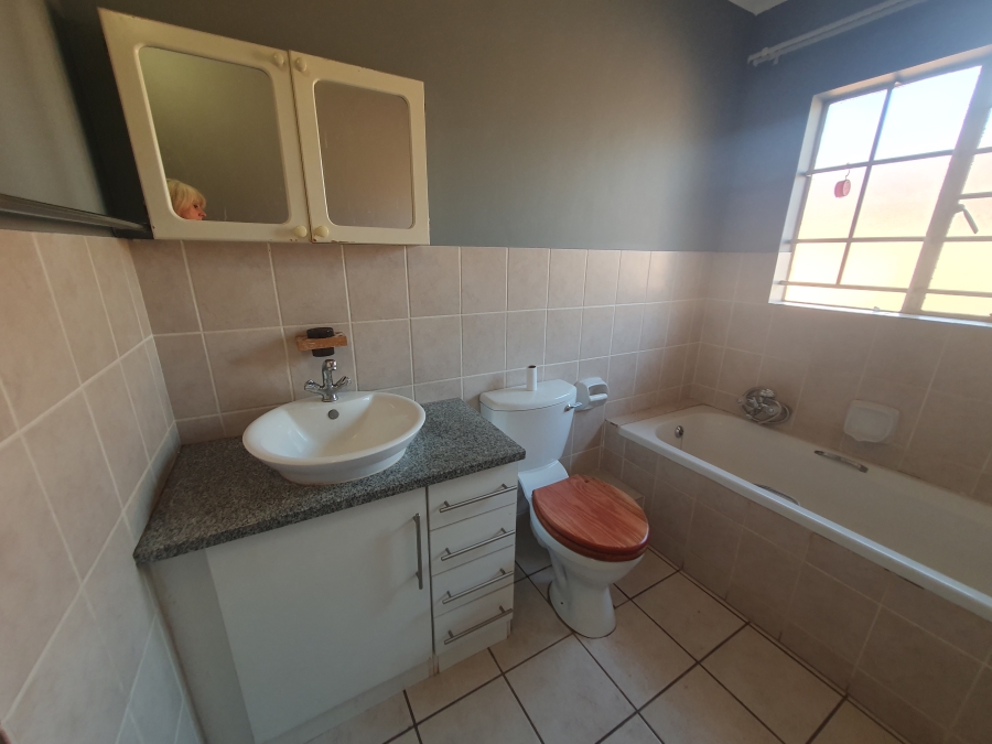 To Let 3 Bedroom Property for Rent in Dorandia Gauteng