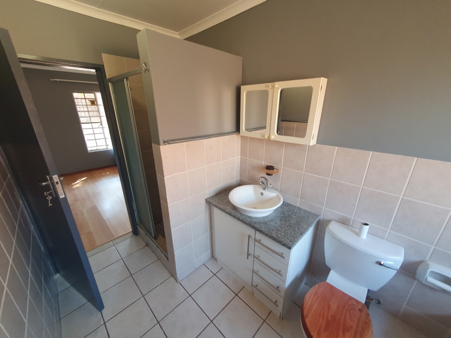 To Let 3 Bedroom Property for Rent in Dorandia Gauteng