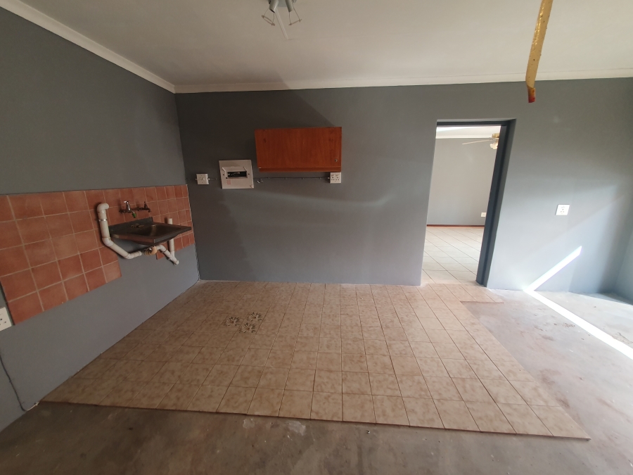 To Let 3 Bedroom Property for Rent in Dorandia Gauteng