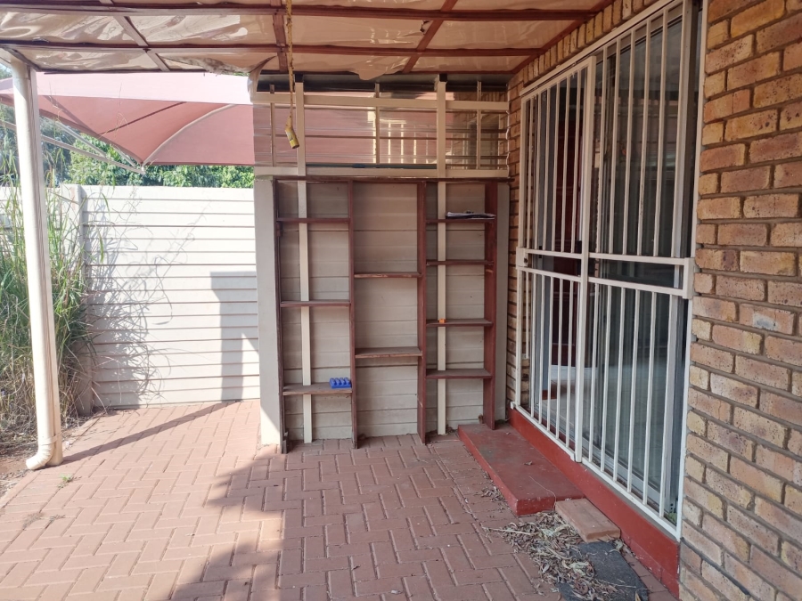 To Let 3 Bedroom Property for Rent in Dorandia Gauteng