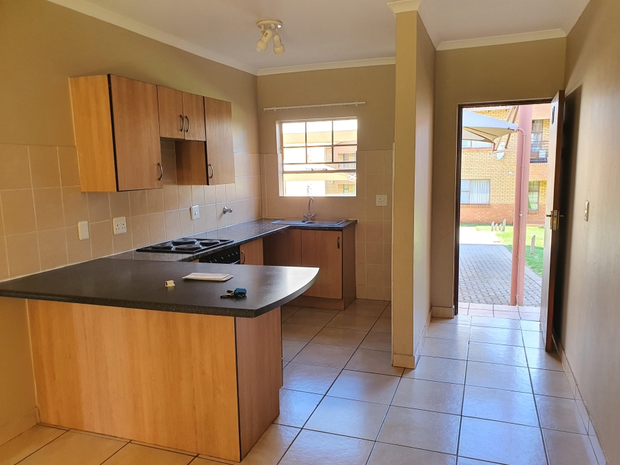 To Let 2 Bedroom Property for Rent in Albemarle Gauteng