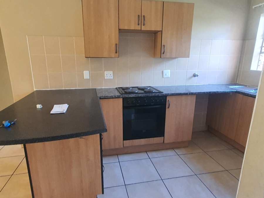 To Let 2 Bedroom Property for Rent in Albemarle Gauteng