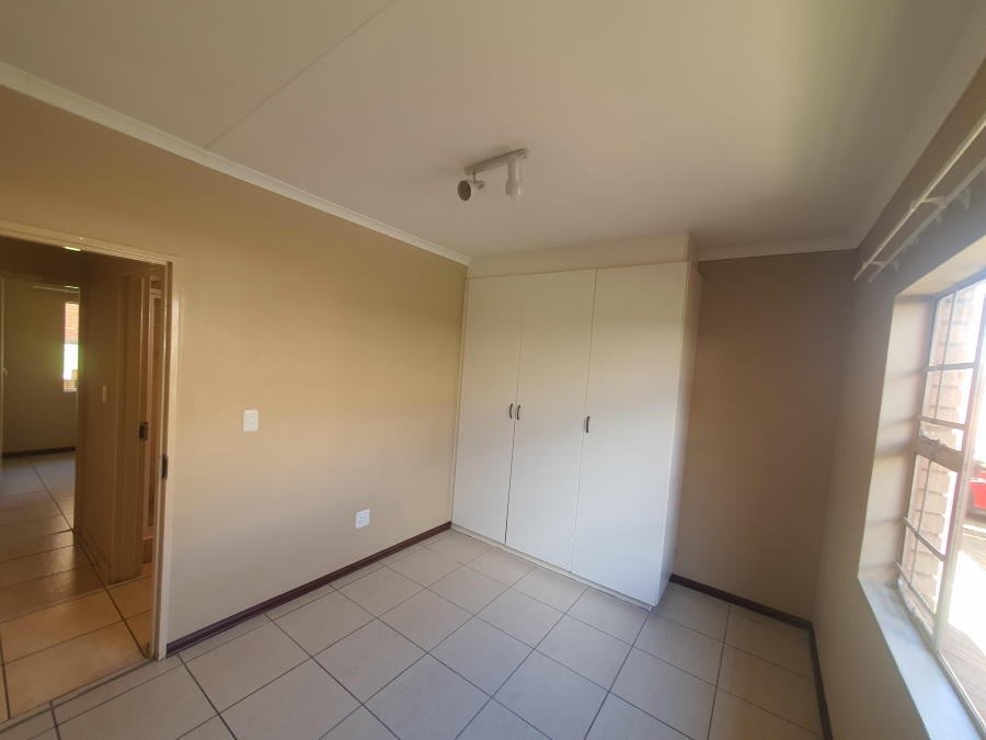 To Let 2 Bedroom Property for Rent in Albemarle Gauteng