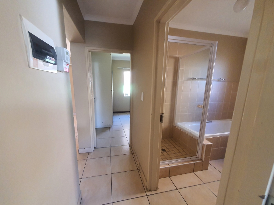 To Let 2 Bedroom Property for Rent in Albemarle Gauteng