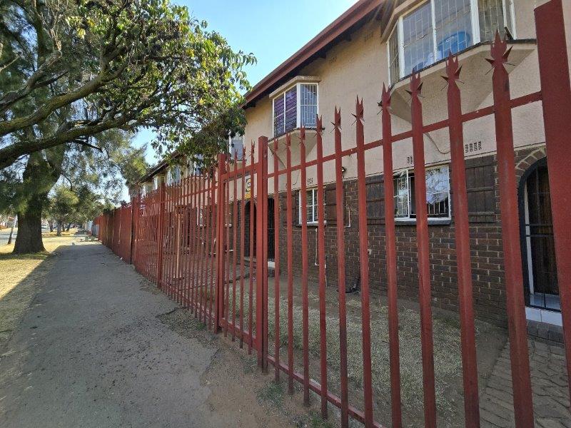 2 Bedroom Property for Sale in Germiston South Gauteng