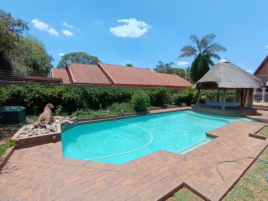 4 Bedroom Property for Sale in Edleen Gauteng