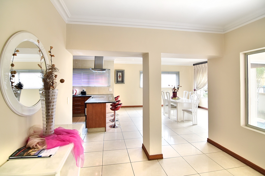 5 Bedroom Property for Sale in Savannah Hills Estate Gauteng