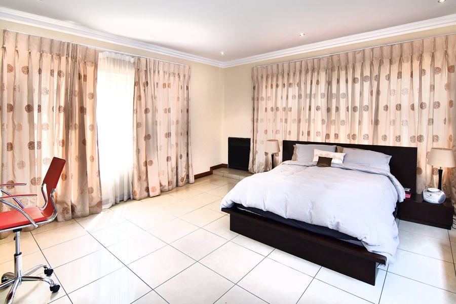 5 Bedroom Property for Sale in Savannah Hills Estate Gauteng