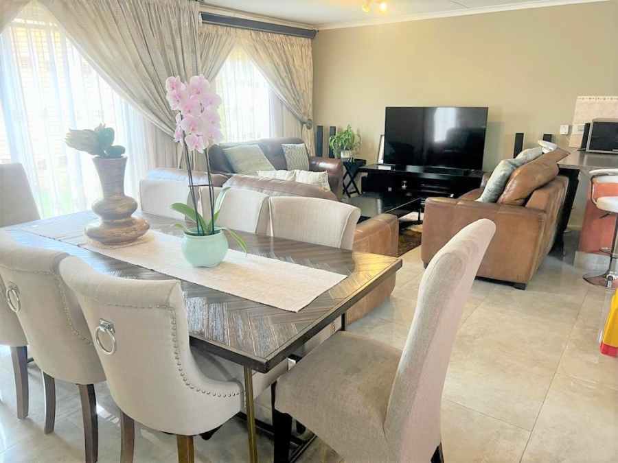 2 Bedroom Property for Sale in Halfway Gardens Gauteng